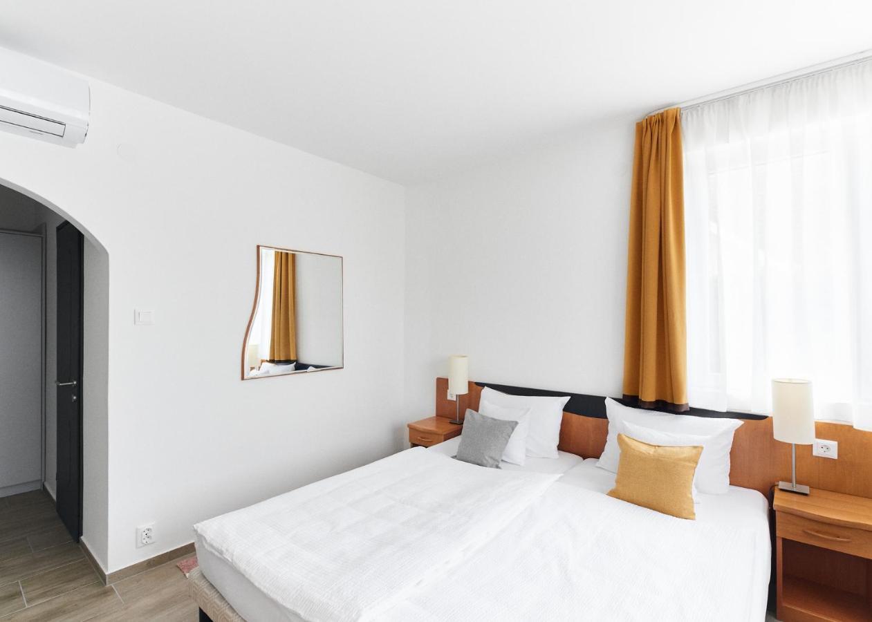 Lorelei Pension Adults Only Gyenesdias Ngoại thất bức ảnh